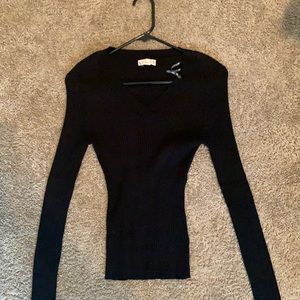 Black long sleeve v neck